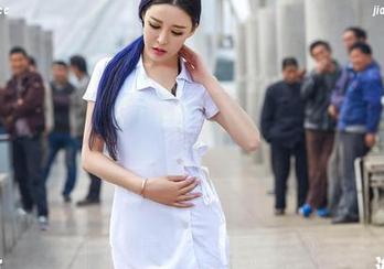 爱丝的美图，资源囤积如麻将牌，真是的，这哪是拍照？分明是一场牌局！