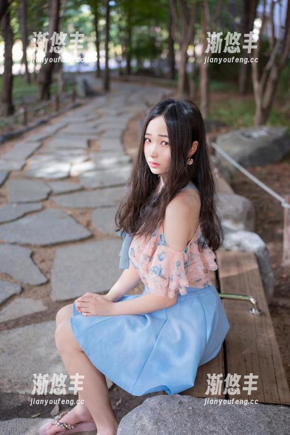 “运动”系列：Bambi(밤비)的写真会不会比停下来的我好看？