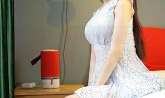 Feilin嗲囡囡 – 从Hana妹的网袜图集中在线获取时髦灵感，略带点叛逆的风。