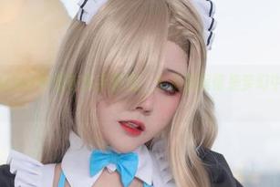 看到KANEKO咔喵在水手服里，全集原图像是梦幻中的小日子。