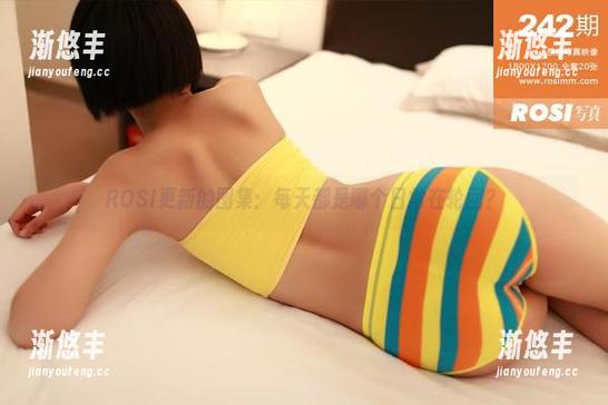 ROSI ROSI更新的图集:每天都是哪个日常在轮回?