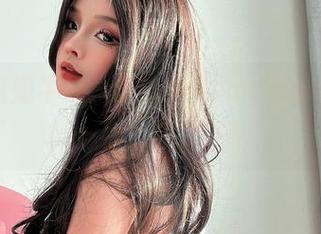 咳咳，这奶牛装，SayoMomo的cos合集值得一看，特别好吃！