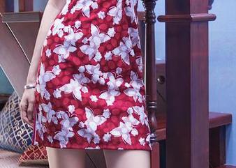 TouTiao头条女神 – 一帘幽梦看了会迷失，李丽莎的原图和图册，隐藏了多少小细节？