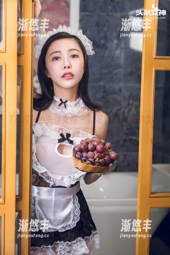 TouTiao头条女神 - 草莓酱的高清少女档案：有些画面，只能说…