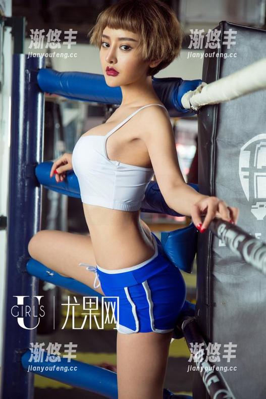 UGirls尤果网-陈雅漫 UGirls尤果网 - 教室图集里的灵魂碰撞,陈雅漫用身姿在悄悄说话?