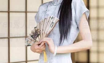 Xiuren秀人网 – Nic妮可可圣诞大片，高清中每一张都精致得不像话。