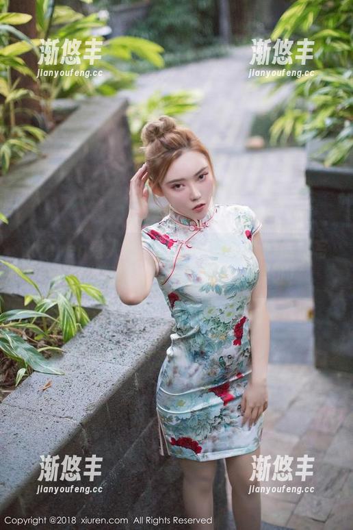 Xiuren秀人网 - 安然maleah的美足写真：脚踝到脚趾都是自信的保证！