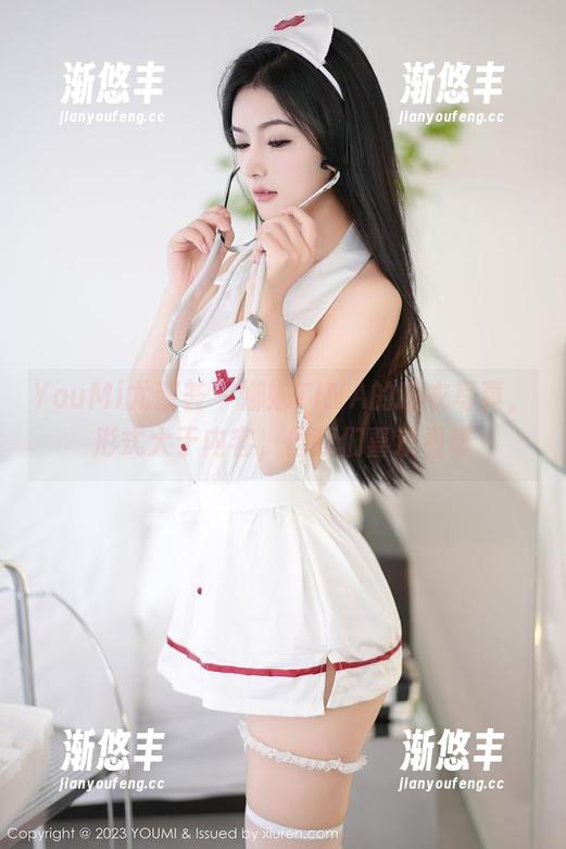 YouMi尤蜜荟 - 娜娜TINA的睡衣写真，形式大于内容，但我们喜欢看呀
