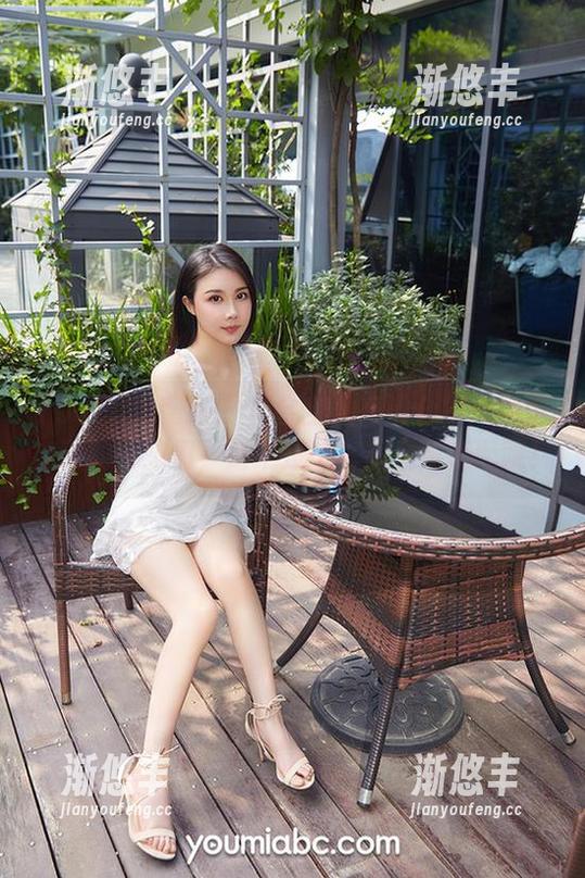 YouMi尤蜜荟-黄金宝儿 YouMi尤蜜荟 - 黄金宝儿高清合集:风中舞动的娇娘们,是不是该拿根金条来配呢!