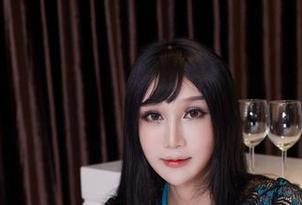YouWu尤物馆 – Seven小七和她的美图：丝袜会不会当选年度最佳服装？