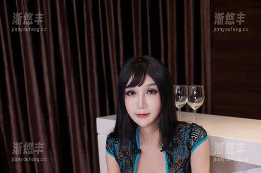 YouWu尤物馆 - Seven小七和她的美图：丝袜会不会当选年度最佳服装？