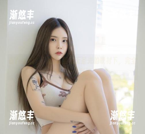 在Yuka(유카)的礼服和无圣光的映衬下，完全变了一个氛围