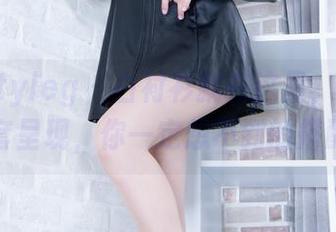 beautyleg – 白衬衫就在这里，Flora全套呈现，你一定想不到的搭配！