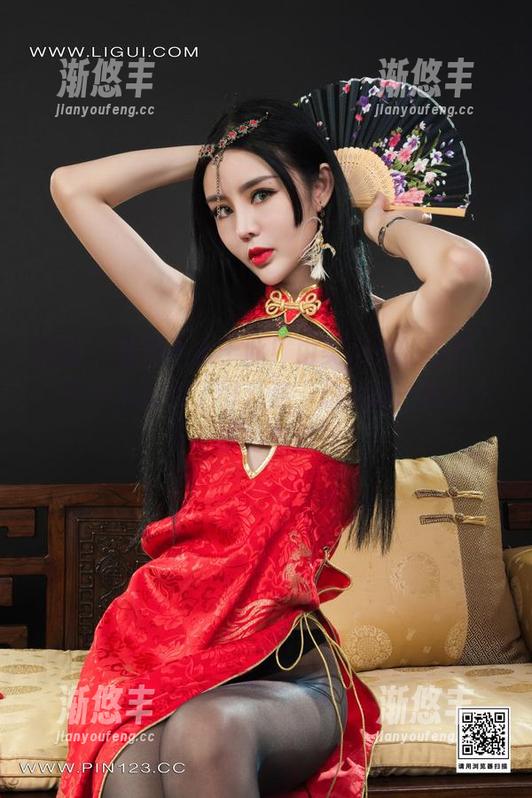 丽柜 - 福利不止于此！由美姐姐的写真，一不小心就看了好几遍，这眼睛…真是个不合格的监控器！