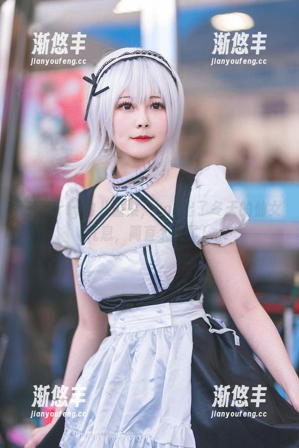 亚缇arty的八重樱，cos出了冬天的仙女气息，简直太会了！