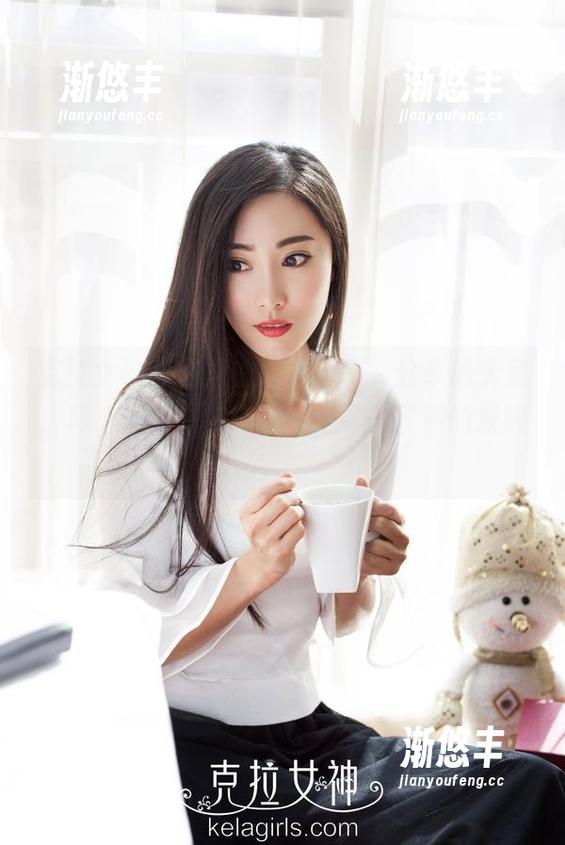 克拉女神 - 忆之的黑色原图，分享给大家，真心提醒一句，别让色彩蒙了你的双眼哦！