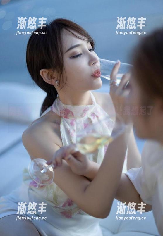 周妍希 微密圈 - 没想到周妍希JK图册让我想起了那些遗失的青春