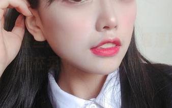 说白了，蕾丝就是一种态度！嘎潼可不只是在卖萌，快来下载！
