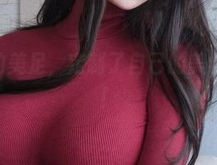 女主K的美足，定制了自己的美学图书馆！