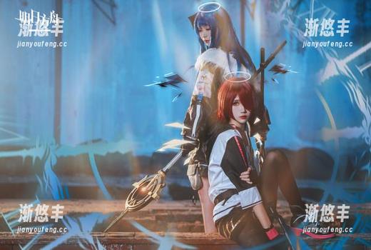 渣渣星球也服了，妖君白研的私房图片，兽耳阿米娅绝对是TOP！