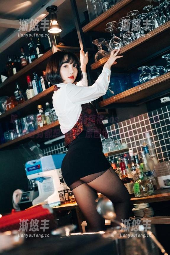 唉，孙乐乐(손예은)的旗袍cos，为什么我每次看到都想模仿？原图也太好看了吧。