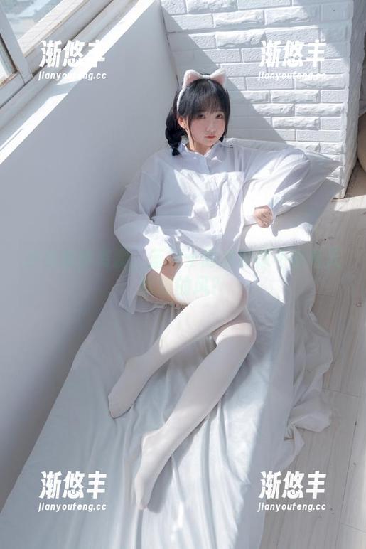 少女秩序资源：蓝裙子的波纹像不像春天吹过的风？