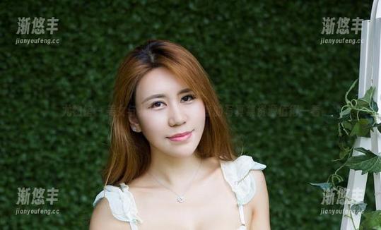 尤物馆-仓井优香 尤物馆 - 美女与礼服,仓井优香的写真集资源值得一看
