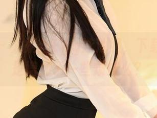 尤蜜荟 – 尤妮丝Egg泳池照,下载不就只是增加了一些烦恼么?