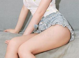 尤蜜荟 – 为何您的蛋蛋如此透明？免费写真带来欢乐！