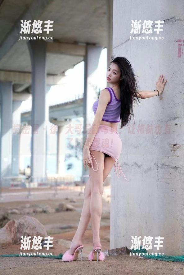 徐珺大哥 微密圈 - 徐珺大哥最新写真:让棉袜也有了时尚灵魂!