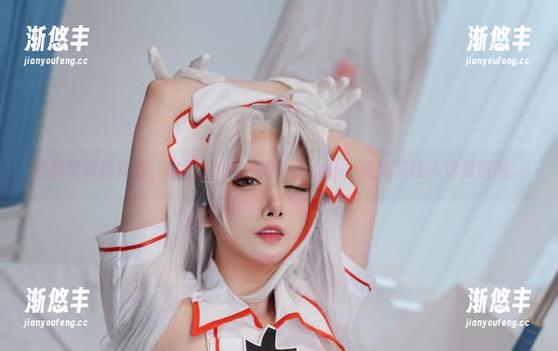 免费写真抢先看，念念_D扮演的牛牛女仆，饱满又让人浮想联翩...