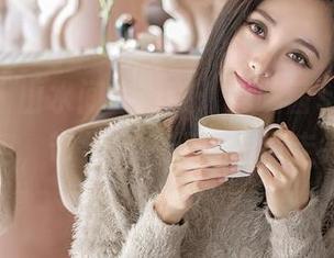 推女神 – 山水间的闲散：莫晓茜sunny的旅拍图包，带你走一趟好像没走完的路。