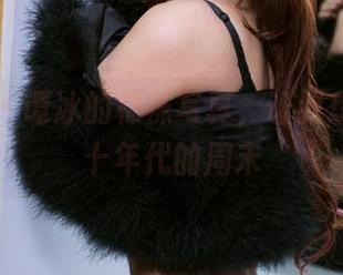 推女郎 – 谭冰的棉袜写真，让我想起了七十年代的周末