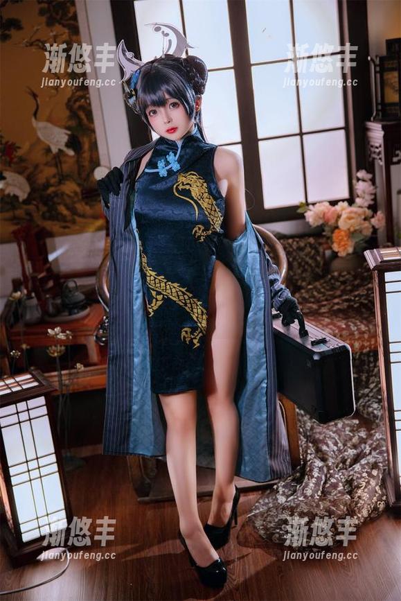 日奈娇 让人挪不开眼的日奈娇全套写真,娜维娅的气质让人想多看一眼。