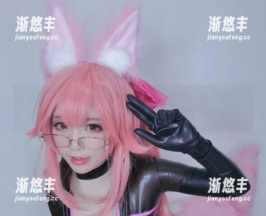 哎呢，星野saori这cos牛仔裤的原图，再不合适也太极致了，气氛阻止不了啊。