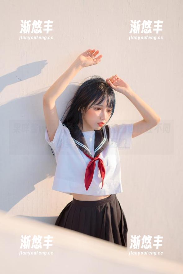 果咩酱w的无圣光合集，秘密也许在不同的姿态里悄悄酝酿