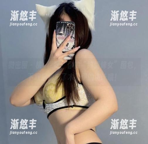 桃沢樱呀 微密圈 - 桃沢樱呀:你的“纯情修女”图包,下载后别忘了木乃伊的诡计哦!
