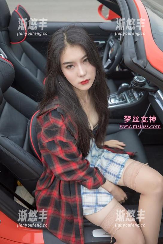 梦丝女神-晓晓 梦丝女神 - 晓晓的写真像是在说:女神范儿?其实也是一场游戏啊