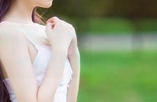 看浅野菌子的女王全套，不知为何，一个小心脏说要怦怦跳～