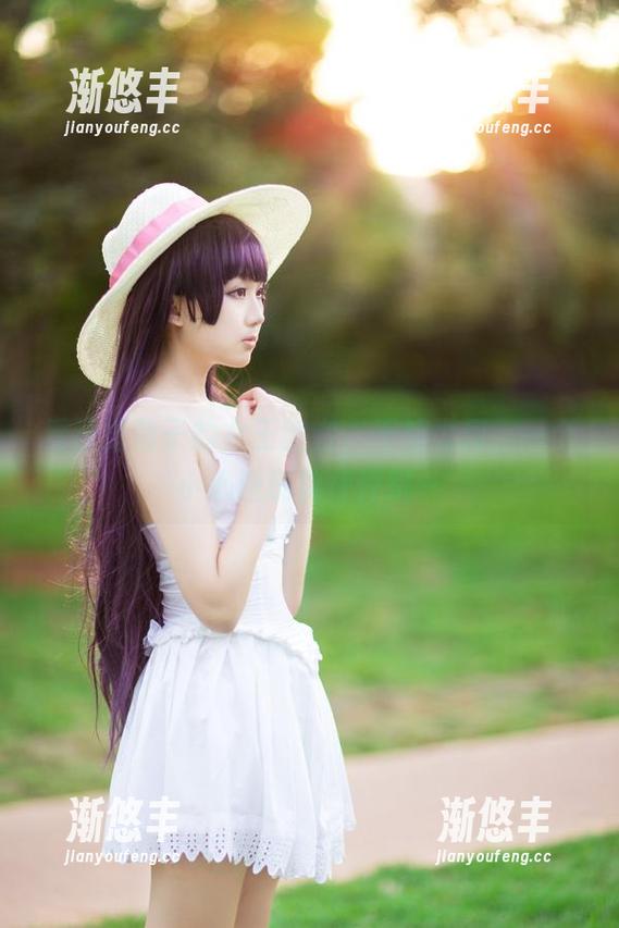 看浅野菌子的女王全套，不知为何，一个小心脏说要怦怦跳～