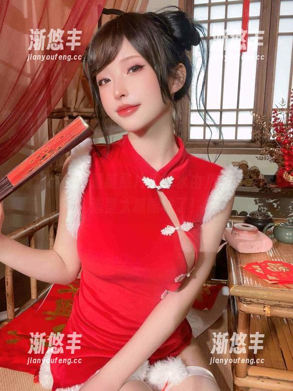 有点抓狂，最新照片里清水由乃的兔女郎造型太抓眼球了！