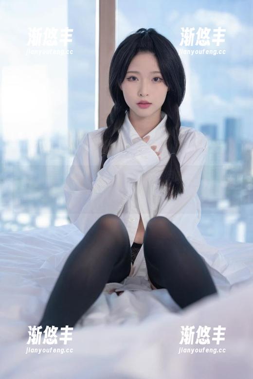 清水由乃：为啥我的米哈拉写真里，一直有人卖萌的魔力？