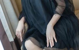 爱蜜社 – 最近的展示太透明了，游潇潇又更新了新写真