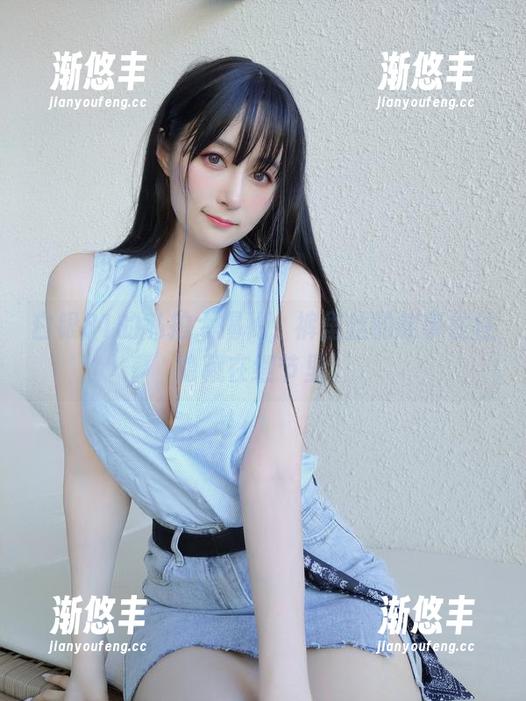 白银81的私拍大揭秘，裤里丝的故事往往隐藏在细节里。