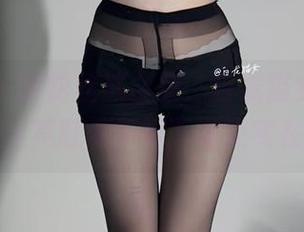 微密圈 – 蟒蛇丝袜合集，白龙猫女又在撩，与其盯着不如下载更实在！