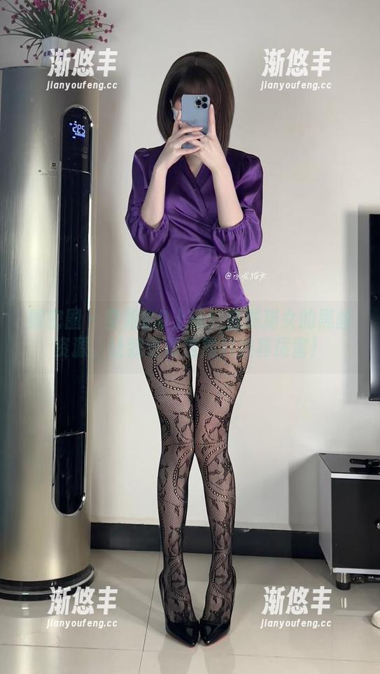 白龙猫女 微密圈 - 空姐2.0上线!白龙猫女的黑丝资源,让我觉得这黑科技真厉害!