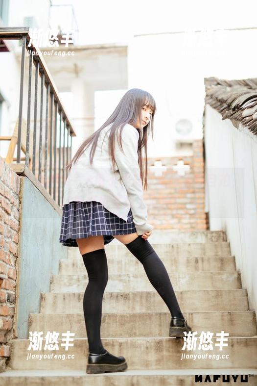 神楽坂真冬’s电子相册：婚嫁全靠自拍，壁纸也要跟上潮流！