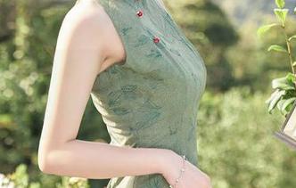 秀人网 – 周周不吃香菜的定制写真:如何把办公室变成‘愉快的游乐场’