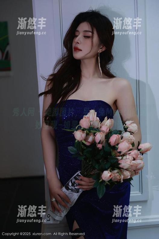 秀人网 - 美脚图片，星小兔Meetu的绝妙呈现–如果脚能发声的话