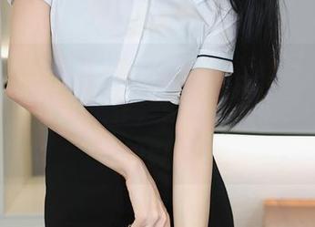 秀人网 – 李七喜给你带来的在线写真，“秘书”不止是工作，它似乎带来了一种微妙的韵味。